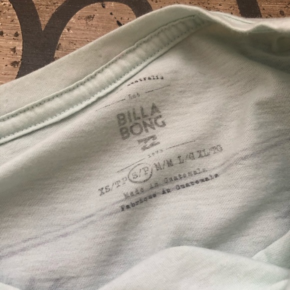 Billabong Shirt - Picture 3 of 3